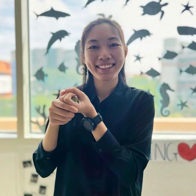 Babysitter in Singapore Island: Megan