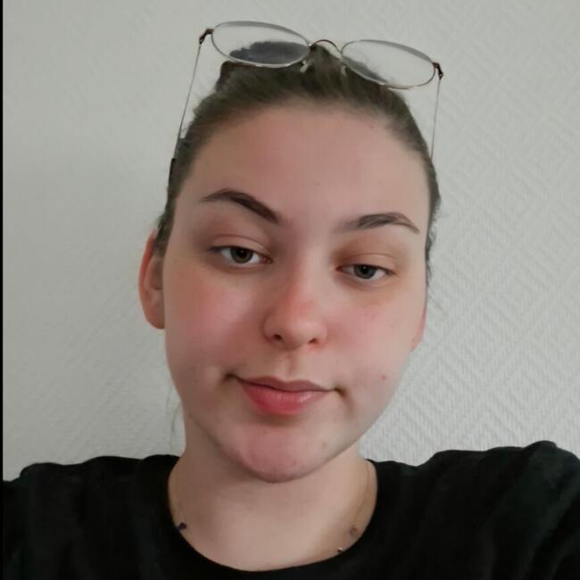 Babysitter in Reims: Maëva