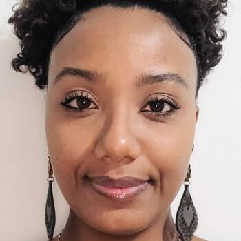 Babysitter in São Gonçalo (São Gonçalo): Thays