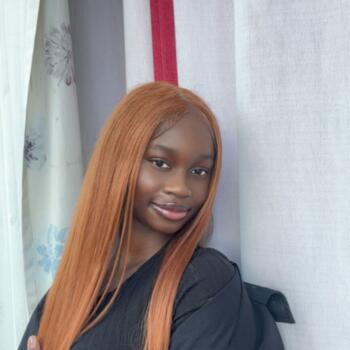 Opatrovanie detí v Brussels: práca opatrovateľky Adekambi