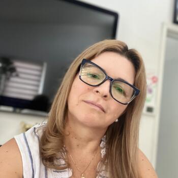 Babysitter in North Miami Beach: Josiene