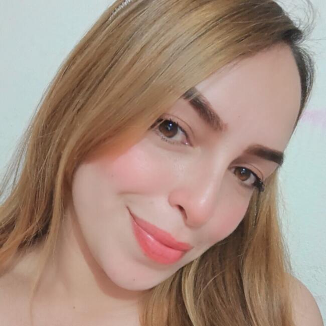 Niñera en Bogotá: Genesis