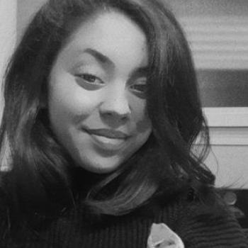 Babysitter in Lens: Célia