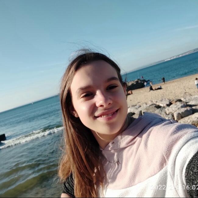 Babysitter in Lisbon: Ariana