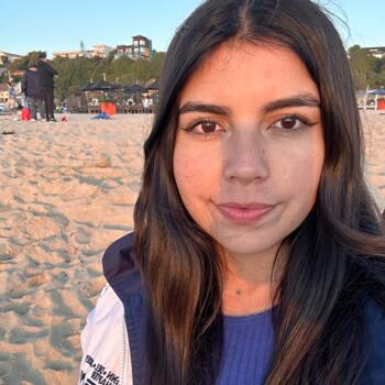 Babysitter in Casablanca: Javiera