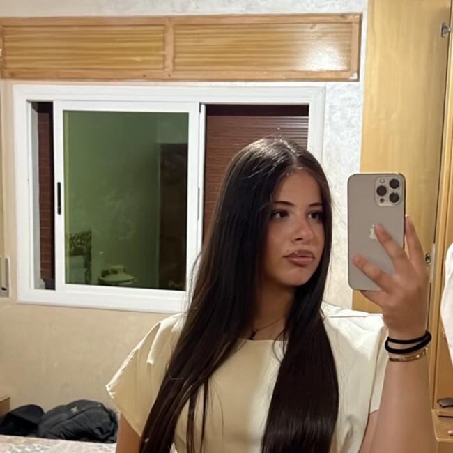 Niñera en Villanueva del Pardillo: Nawal