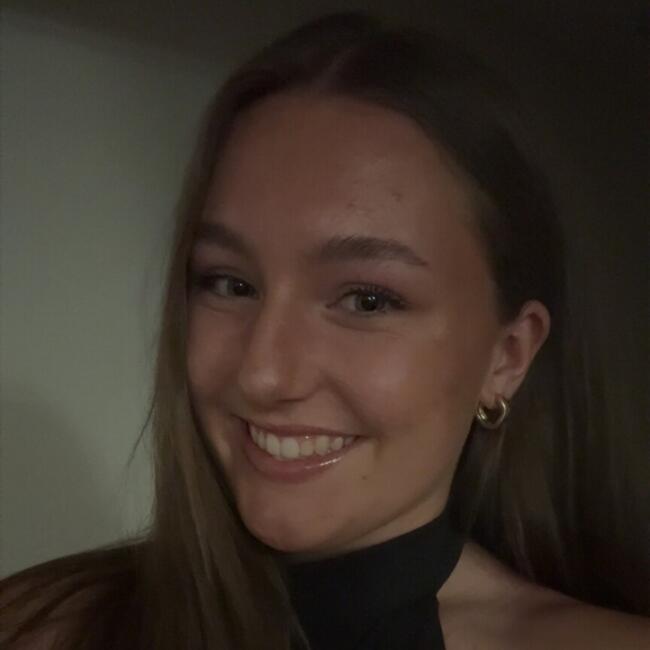 Babysitter i Melbourne: Madi