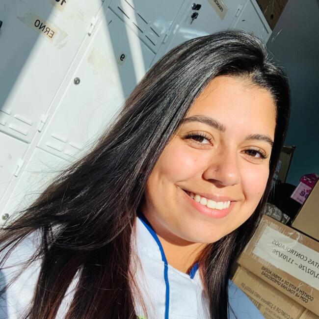 Babysitter in Canela: Evelyn Cristina