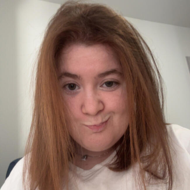 Babysitter in Latresne: Lhana