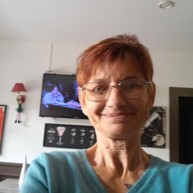 Babysitter in Puybrun: Nathalie