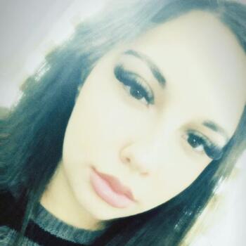 Babysitter Melbourne: Dania