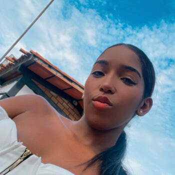 Babysitter Caracas: Paola