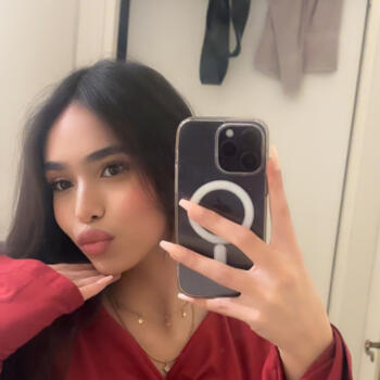 Nanny in Perugia: Amira