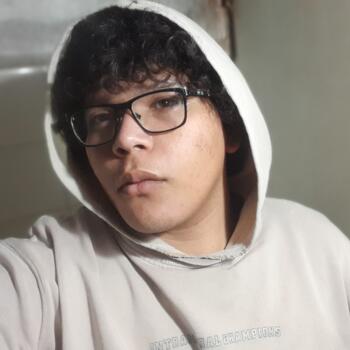 Niñera en Chimbas: Gonzalo Tello