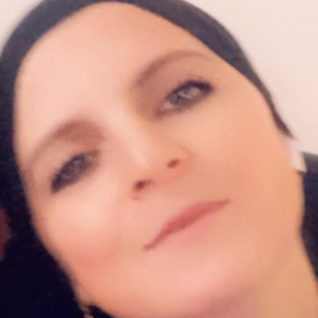 Childminder in Paris: Hafida