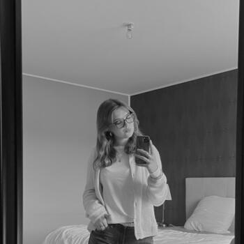 Babysitter in Tours: Louise