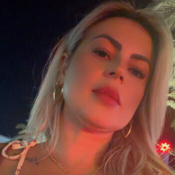 Babysitter Senador Canedo: Suiane