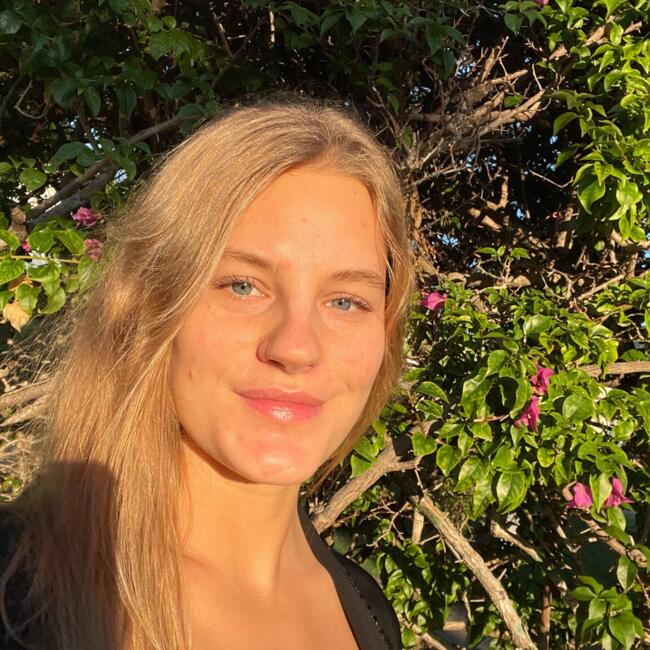 Babysitter in Dubai: Lotte