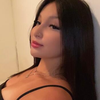 Babysitter in Contagem: Mirella Antonella