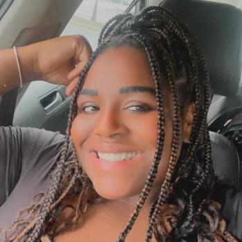 Babysitter in Newport News: Jada