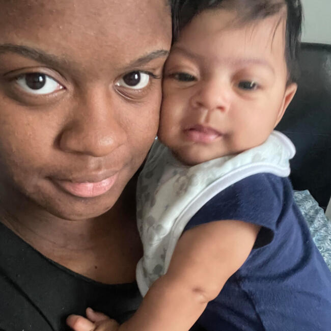 Babysitter in Alexandria: Miya