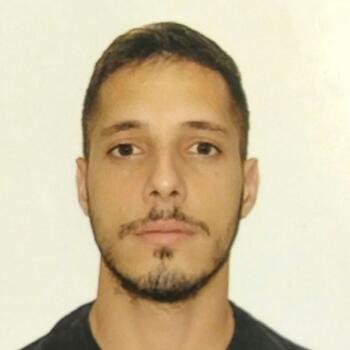 Emprego de babá em Brasília: emprego de babá Leandro