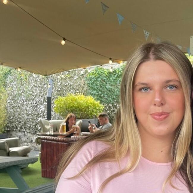 Babysitter in Dunboyne: Nicole