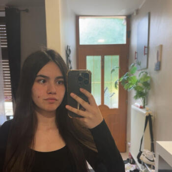 Babysitter in Volmerange-les-Mines: Yara