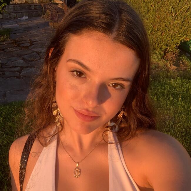 Canguro en Gijón: Lucia