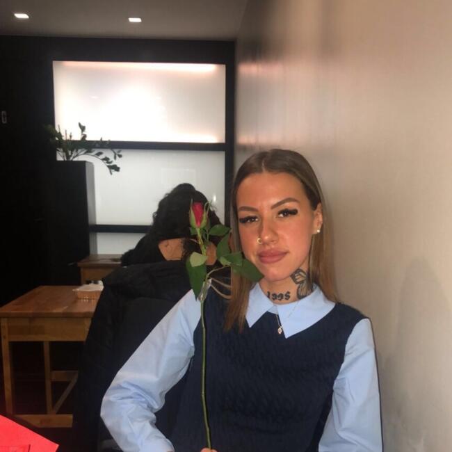 Babysitter in Marville: Océane Mina