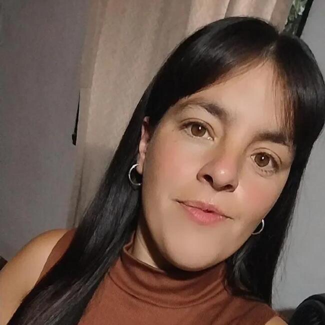 Babysitter in Tigre: Elizabeth