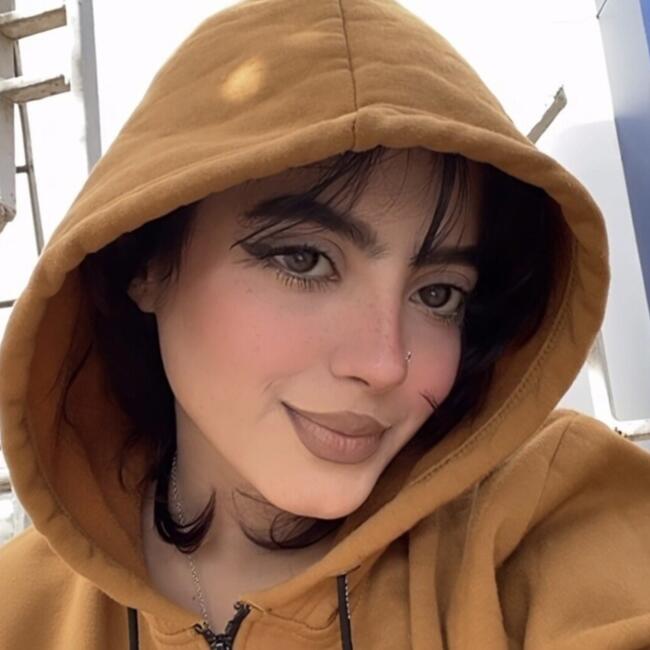 جليسة أطفال في القاهرة الجديدة: Manar