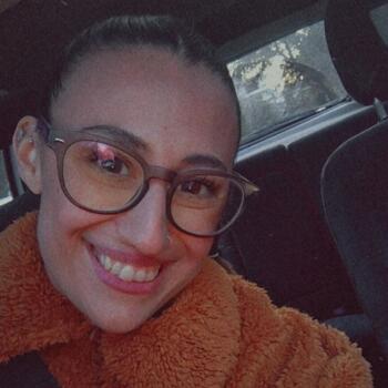 Babysitter στην περιοχή Νέα Μάκρη: Ελένη