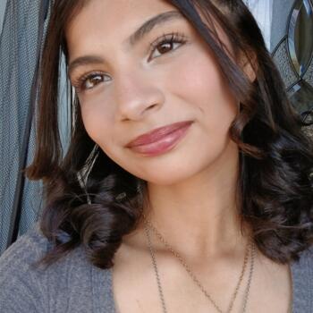 Babysitter in El Centro: Valeria