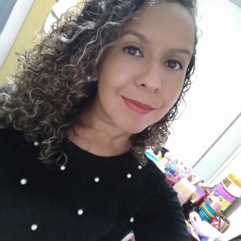 Babysitter Curitiba: Cibele