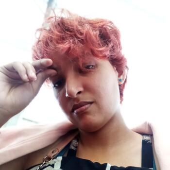 Babá Manaus: Larissa