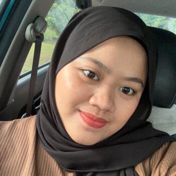Babysitter in Kuching: Farah