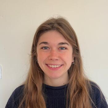 Babysitter in Quin: Laura