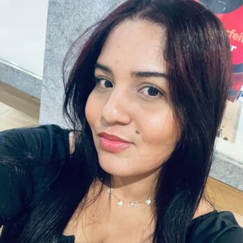 Babysitter in Ananindeua: Sarah