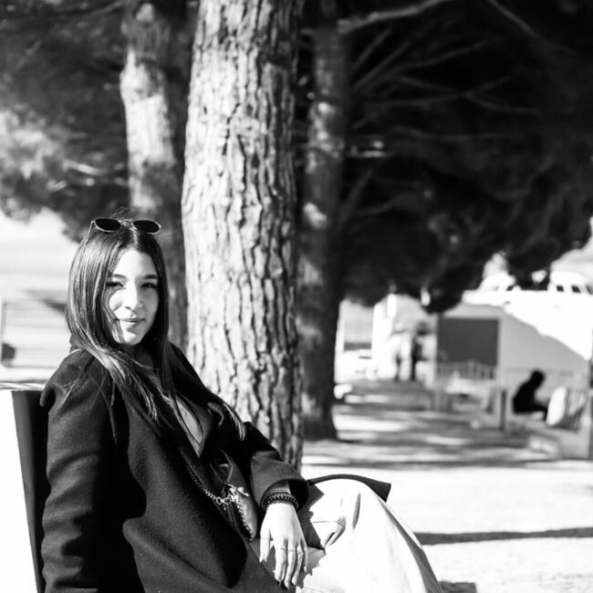 Babysitter in Castelo Branco: Lara