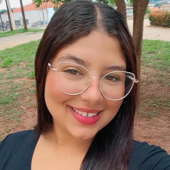 Babysitter in Itanhaém: Evellyn