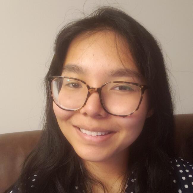 Baby-sitter in Calgary: Manizha