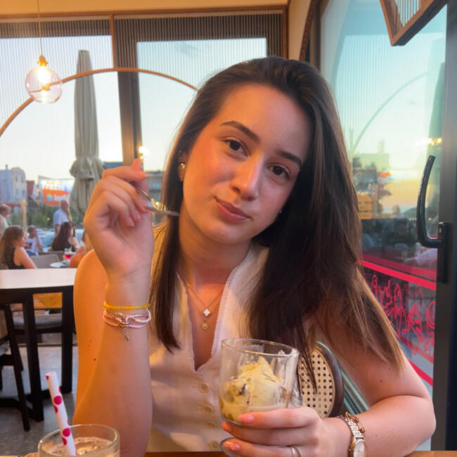 Babysitter in Solin: Sara