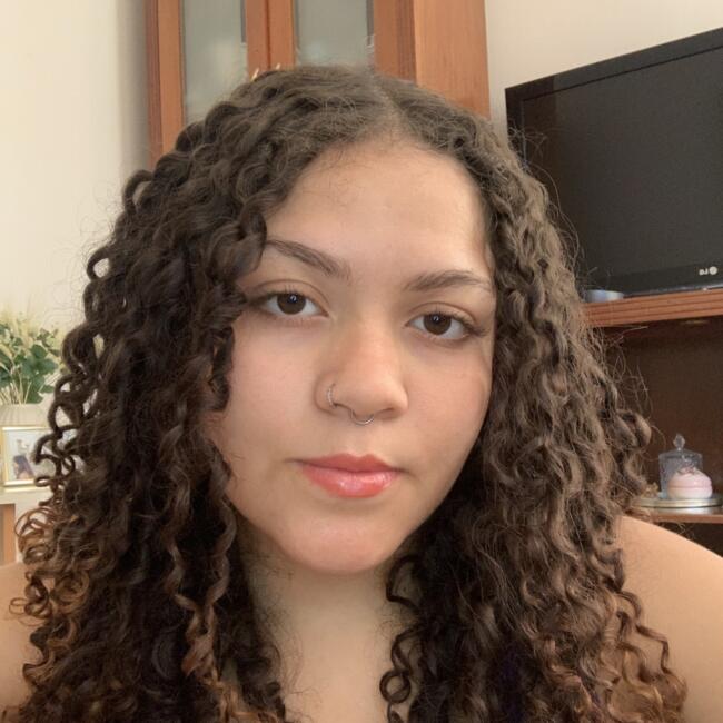 Babysitter in Santa Luzia: Amanda