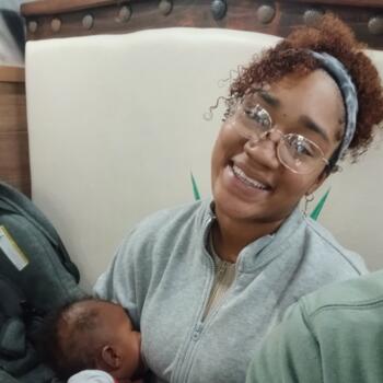 Babysitting job in Lecompte: babysitting job Rickey