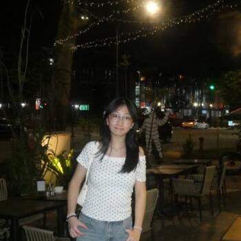 Babysitter in Singapore Island: Liu