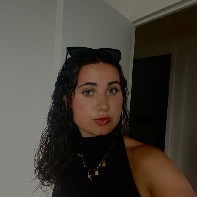 Babysitter in Cherbourg: Clara
