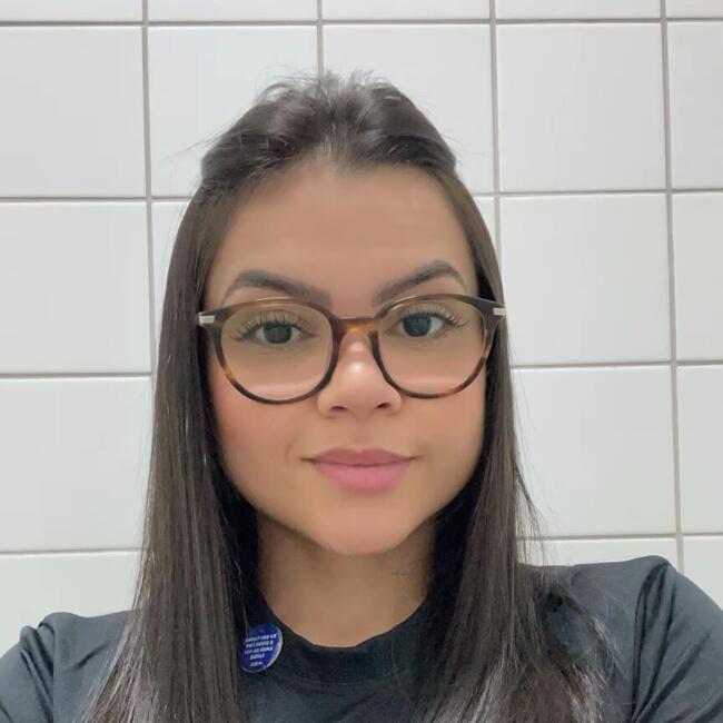 Babá em Porto Alegre: Tayná