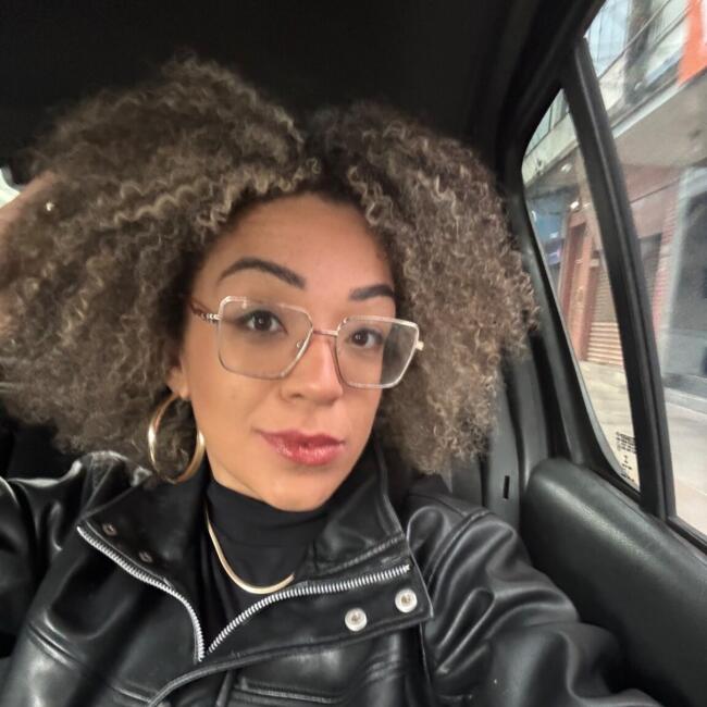 Babysitter in London: Desiree