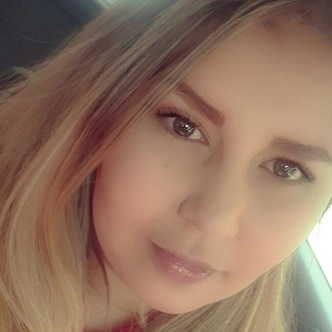 Babysitter em Porto: Aicha